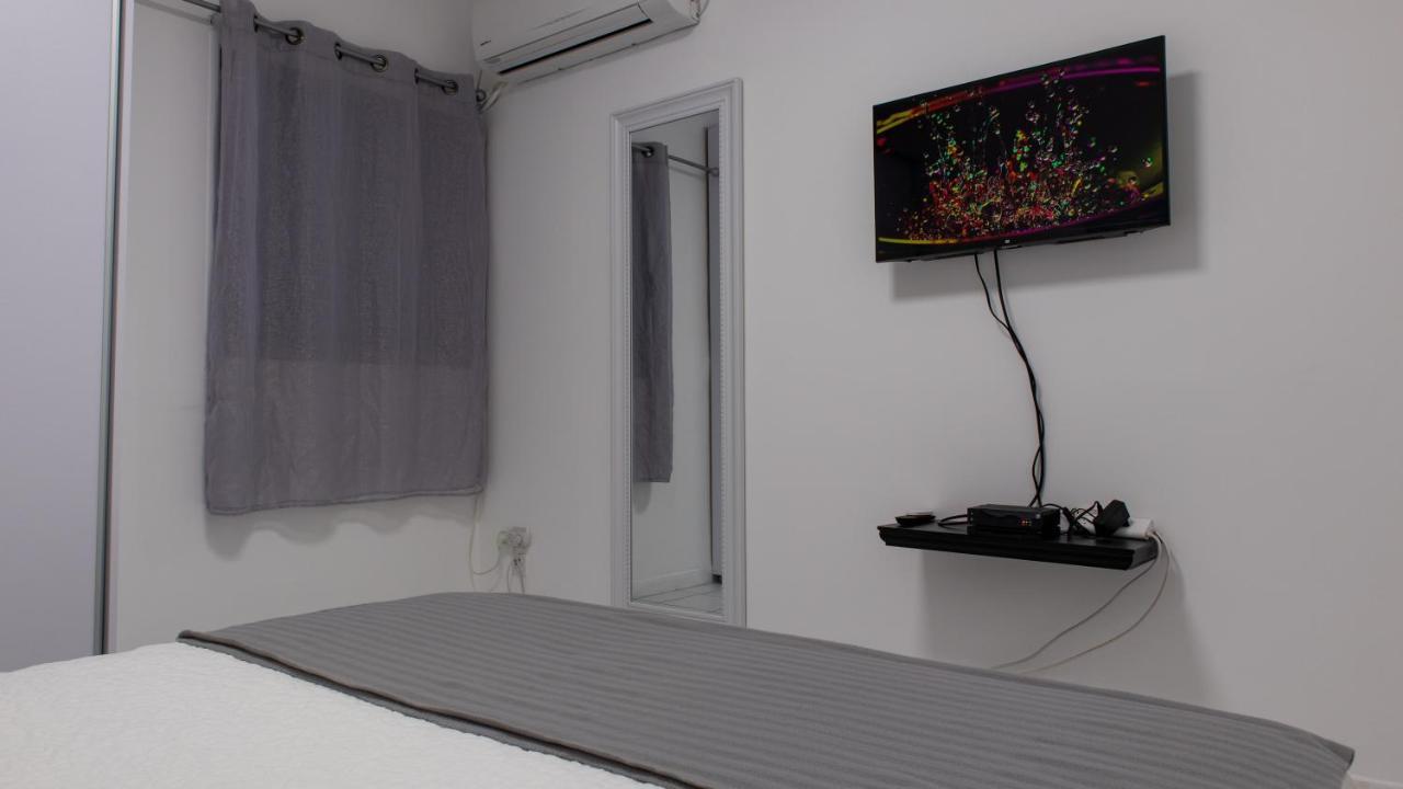 Grey House Apartment เอลัต ภายนอก รูปภาพ